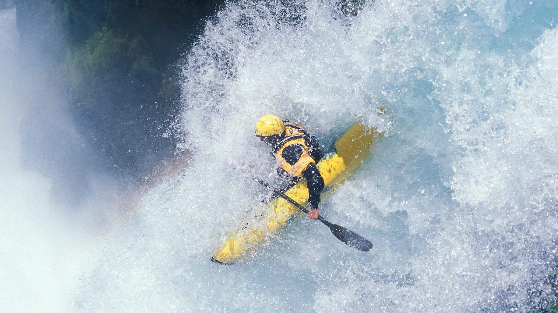 戴维·帕特森助袋鼠队攻守兼备，打破对方防线，戴维帕特尔